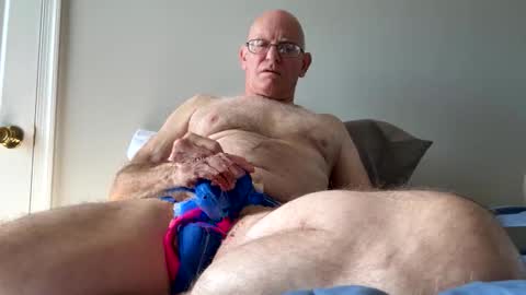 Zeppelin man online show from 03/18/26, 07:17