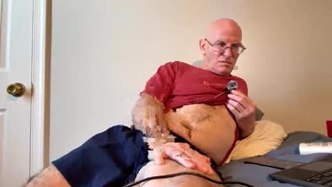 Zeppelin man online show from 04/11/26, 02:21