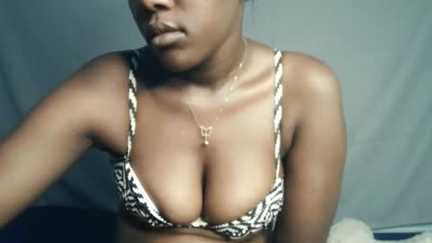 sweet69berry online show from 12/14/25, 07:14