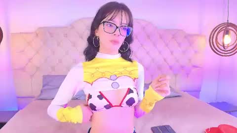 Snapshot of sweet_1angel chatting on 07/18/26, 03:44 Sweet 1Angel online show from 07/18/26, 03:44