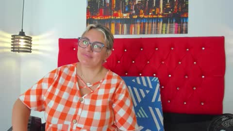 Carolina online show from 10/23/25, 04:39