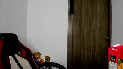 sweet__suck69bitch online show from 02/24/25, 07:44