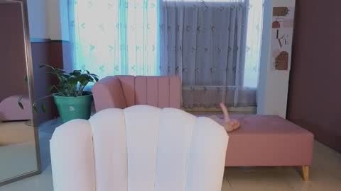 sweet_ahinara online show from 12/13/25, 08:04