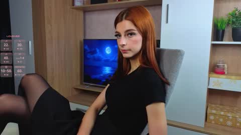 Flora online show from 09/23/25, 05:32