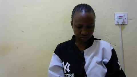 Silvia online show from 11/10/25, 03:38