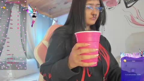 Snapshot of sweet_angelkanon chatting on 06/19/26, 01:26 sweet_angelkanon online show from 06/19/26, 01:26