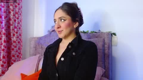 Snapshot of sweet_anllela chatting on 12/13/24, 11:13 Sthefany Lauren Independent Model online show from 12/13/24, 11:13