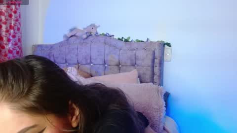 Snapshot of sweet_anllela chatting on 12/21/24, 11:11 Sthefany Lauren Independent Model online show from 12/21/24, 11:11