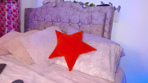 Snapshot of sweet_anllela chatting on 02/28/25, 01:47 Sthefany Lauren Independent Model online show from 02/28/25, 01:47