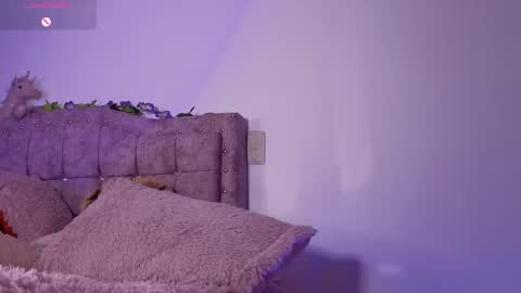 Snapshot of sweet_anllela chatting on 09/16/25, 04:02 Sthefany Lauren Independent Model online show from 09/16/25, 04:02