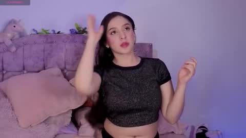 Snapshot of sweet_anllela chatting on 11/08/25, 03:18 Sthefany Lauren Independent Model online show from 11/08/25, 03:18