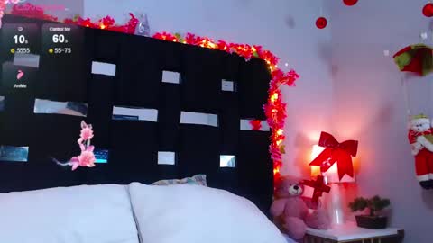 Snapshot of sweet_anto_ chatting on 12/22/24, 06:15 antonella online show from 12/22/24, 06:15