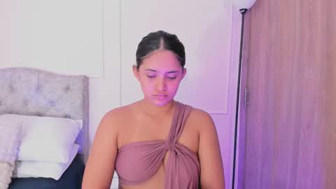 Snapshot of sweet_asheley chatting on 10/15/25, 03:39 Asheley online show from 10/15/25, 03:39