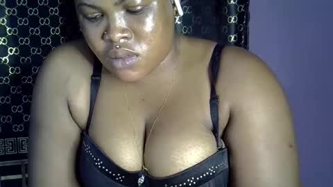 Snapshot of sweet_baby06 chatting on 10/24/25, 03:14 baby girl online show from 10/24/25, 03:14
