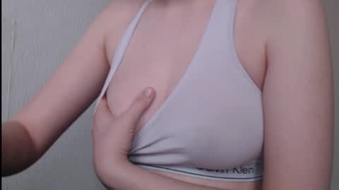 Snapshot of sweet_baby_kate chatting on 03/03/25, 06:48 Kate and Erica online show from 03/03/25, 06:48