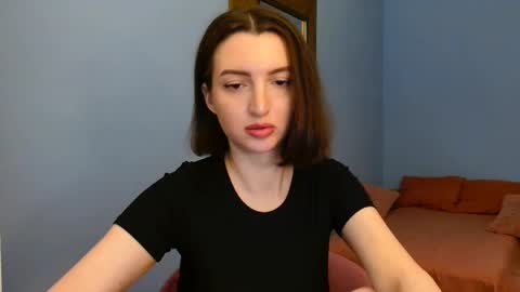 Snapshot of sweet_baby_miranda_ chatting on 12/03/24, 03:52 Miranda online show from 12/03/24, 03:52