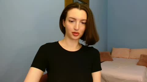 Snapshot of sweet_baby_miranda_ chatting on 12/17/24, 03:50 Miranda online show from 12/17/24, 03:50