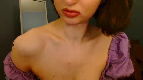 Snapshot of sweet_baby_miranda_ chatting on 02/09/25, 04:46 Miranda online show from 02/09/25, 04:46