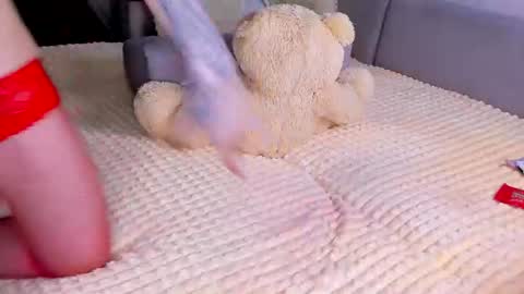 Alice online show from 06/12/26, 04:17