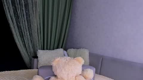 Alice online show from 06/18/26, 04:00