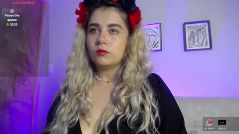 Bella Valery online show from 11/03/25, 10:10