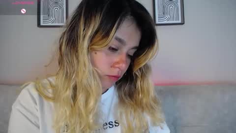 Bella Valery online show from 02/24/26, 12:41