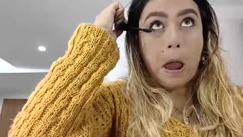 Bella Valery online show from 04/21/26, 11:38