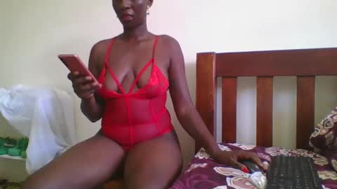 Snapshot of sweet_blackberry93 chatting on 03/12/25, 10:37 bella online show from 03/12/25, 10:37