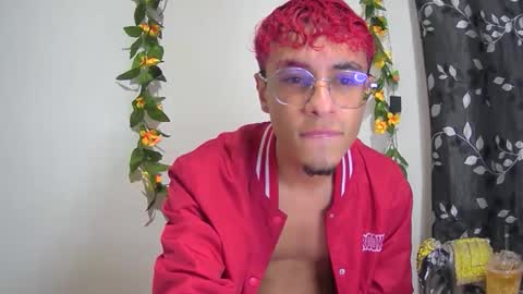 sweet_boy2224 online show from 11/13/25, 01:37