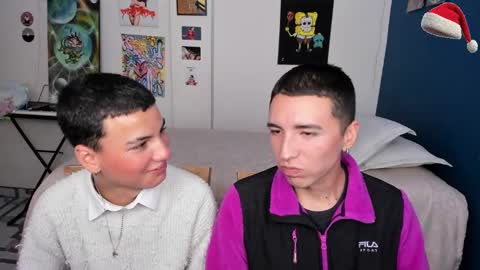 Snapshot of sweet_boys_xx chatting on 12/24/24, 06:33 CristianBrayan PVT OPEN online show from 12/24/24, 06:33