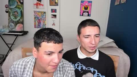 Snapshot of sweet_boys_xx chatting on 01/07/25, 02:30 CristianBrayan PVT OPEN online show from 01/07/25, 02:30
