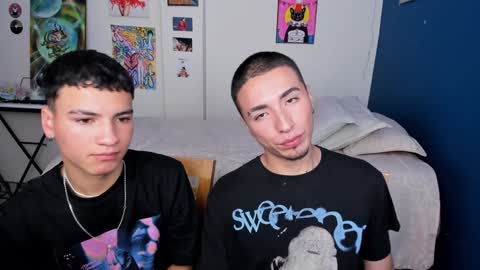 Snapshot of sweet_boys_xx chatting on 01/16/25, 02:30 CristianBrayan PVT OPEN online show from 01/16/25, 02:30