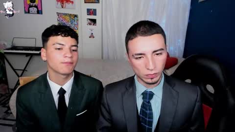 Snapshot of sweet_boys_xx chatting on 03/05/25, 12:00 CristianBrayan PVT OPEN online show from 03/05/25, 12:00