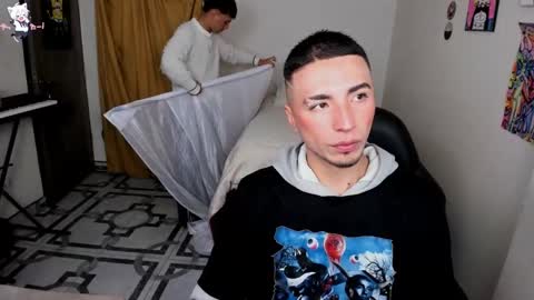 Snapshot of sweet_boys_xx chatting on 03/11/25, 10:29 CristianBrayan PVT OPEN online show from 03/11/25, 10:29