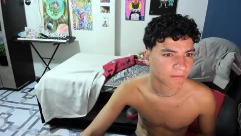 Snapshot of sweet_boys_xx chatting on 09/15/25, 03:39 CristianBrayan PVT OPEN online show from 09/15/25, 03:39