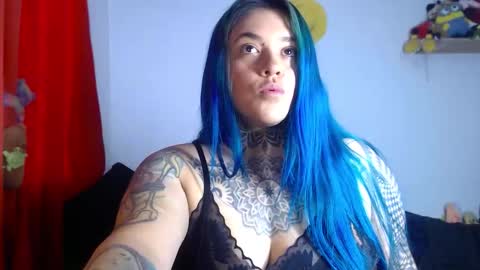 Snapshot of sweet_bubblee chatting on 11/05/25, 10:10 Bubbles online show from 11/05/25, 10:10