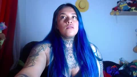 Snapshot of sweet_bubblee chatting on 11/12/25, 02:01 Bubbles online show from 11/12/25, 02:01