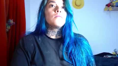 Snapshot of sweet_bubblee chatting on 11/27/25, 11:07 Bubbles online show from 11/27/25, 11:07