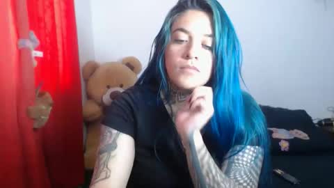 Snapshot of sweet_bubblee chatting on 05/19/26, 02:01 Bubbles online show from 05/19/26, 02:01