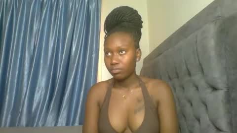 Camila online show from 11/04/25, 05:06