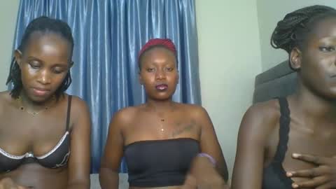 Camila online show from 12/16/25, 11:21