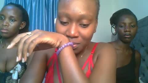 Camila online show from 12/17/25, 11:27