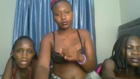 Camila online show from 12/20/25, 11:12