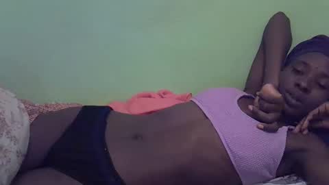 sweet_candie01 online show from 11/07/25, 06:41