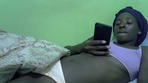 sweet_candie01 online show from 01/06/26, 05:49