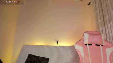 camil online show from 01/17/25, 01:35