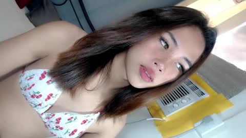 sweet_cassy12 online show from 05/08/26, 03:23