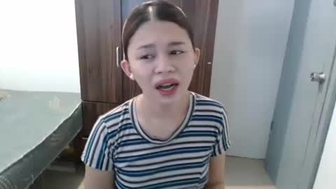 sweet_cassyxx online show from 04/23/26, 03:52