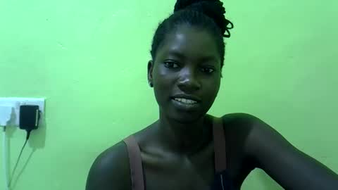 sweet_cherie1 online show from 02/18/26, 04:19