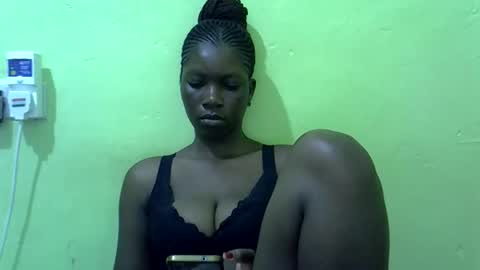 sweet_cherie1 online show from 06/06/26, 06:40